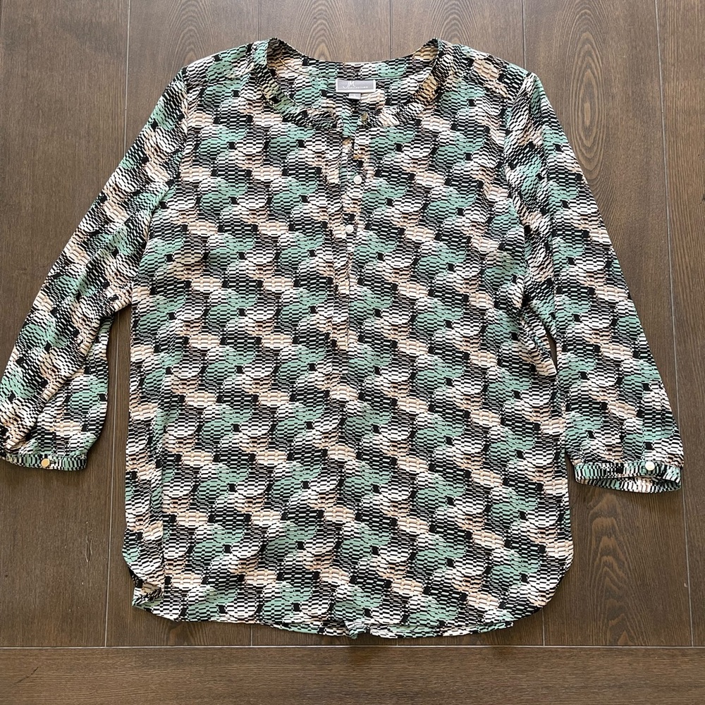 JM Collection Woman’s Blouse.  Size Large.
